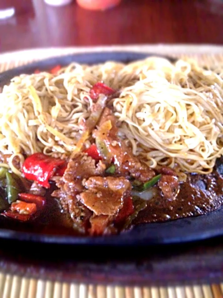 Mie Sapi lada hitam hot plate|Yudi's Dishさん