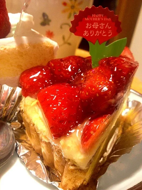 Snapdishの料理写真:母の日ケーキ|ゆうさん