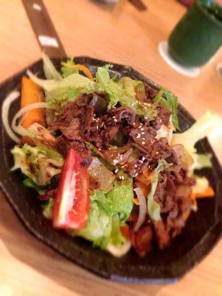 Beef yakiniku salad|evi yapiraさん