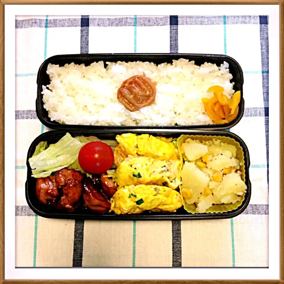 Snapdishの料理写真:楽チーンもあり弁当|かおまるさん