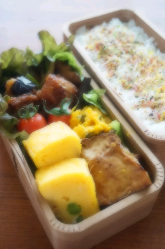 Snapdishの料理写真:四川風鶏のから揚げ弁当|キヨシュンさん