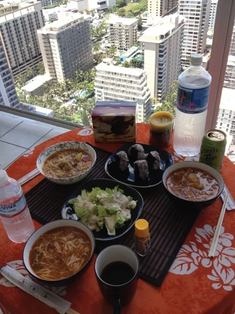 カレーの残りを麺つゆでのばしてカレーうどん。|NORIKO DANSUIさん