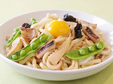 春食感の「だしツッコミ！焼きうどん|ヤマサ醤油公式アカウントさん