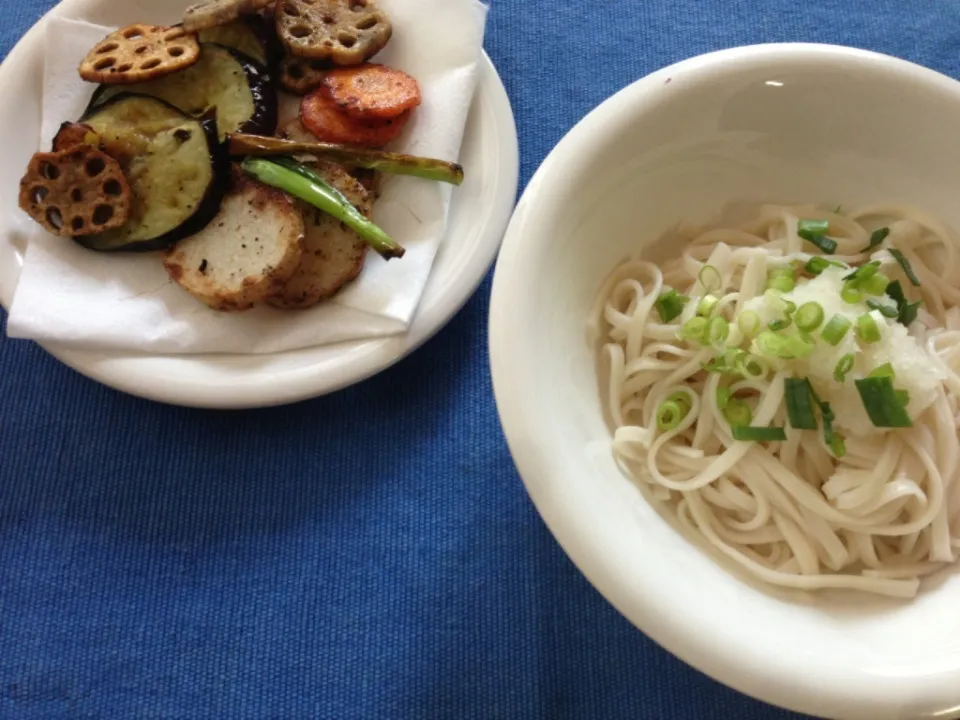 素揚げした蓮根、長芋などとともに、おろし饂飩。|小川真一さん