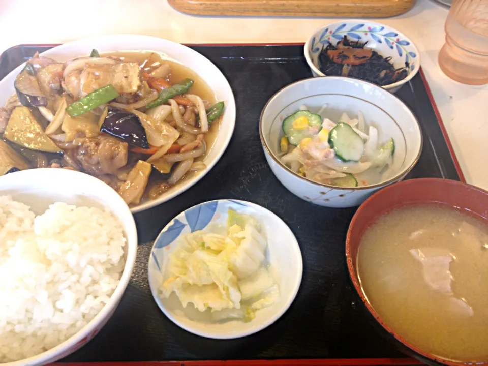 鳥肉、茄子と玉ねぎのみそ炒め定食|Johnnyさん