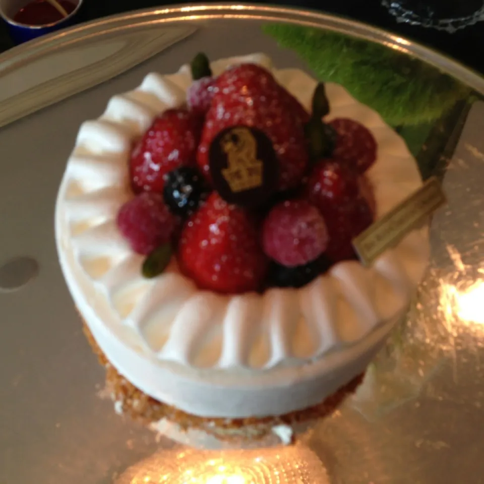 Snapdishの料理写真:リッツ・カールトン大阪のケーキ|ジョルジョさん