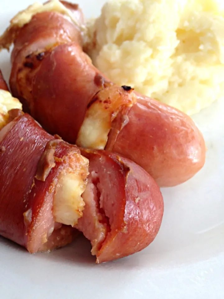 Mashed potatoes and grilled Sausage|ozzy sparaさん