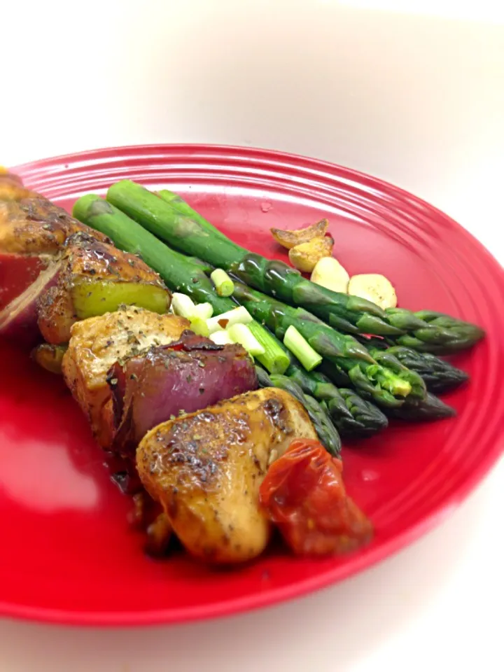 Pan fried chicken skewer and spoiled asparagus|小環さん