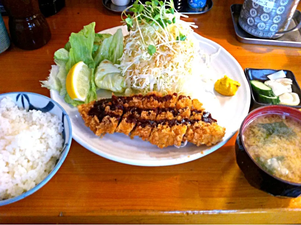 ランチロースかつ定食|uchikawa hiroshiさん