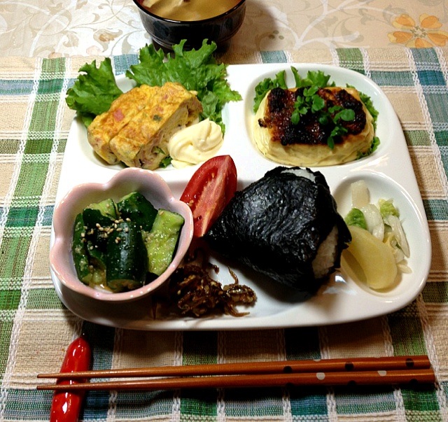ワンプレートおにぎりの夕飯🍙