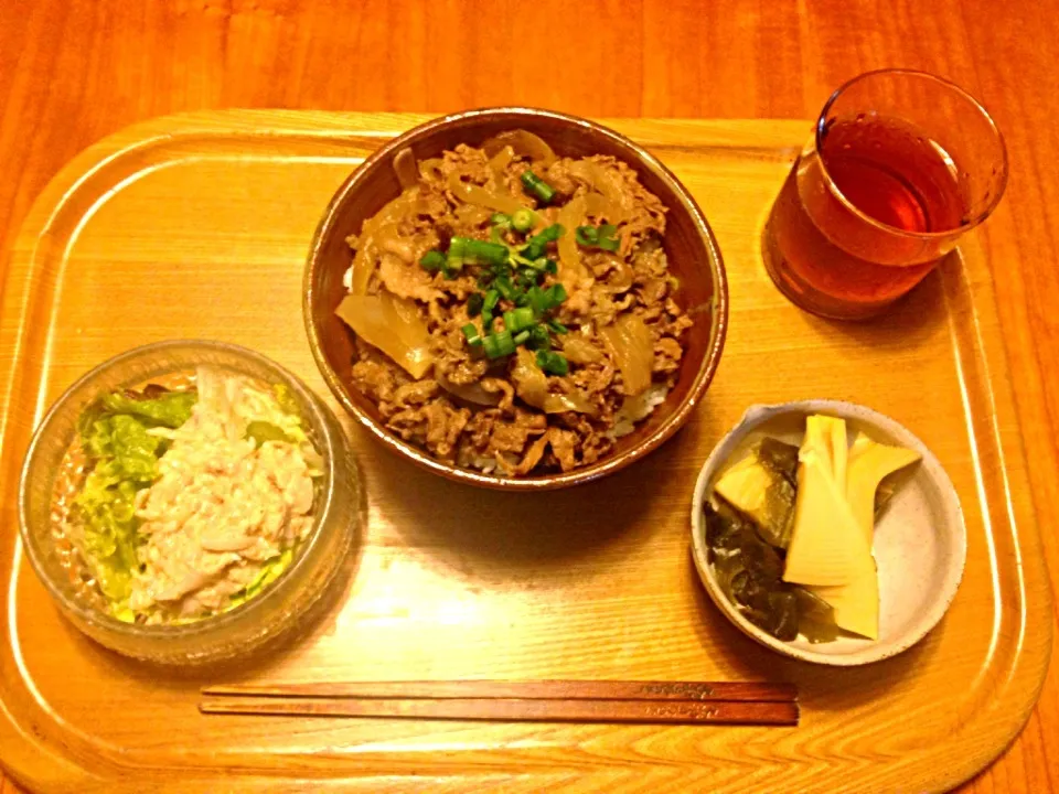 牛丼、若竹煮、ツナサラダ|ゆう子さん