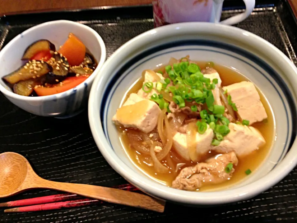 Snapdishの料理写真:肉豆腐、なすとトマトの酢のもの|junkoさん