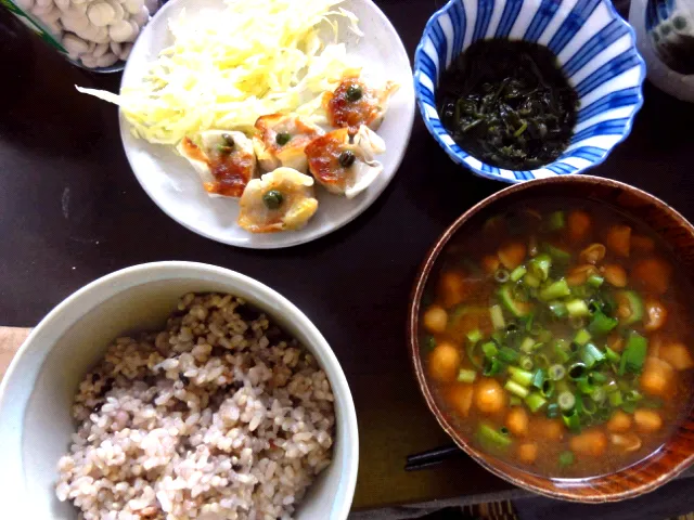 シュウマイ&めかぶ&なめこの味噌汁|まぐろさん