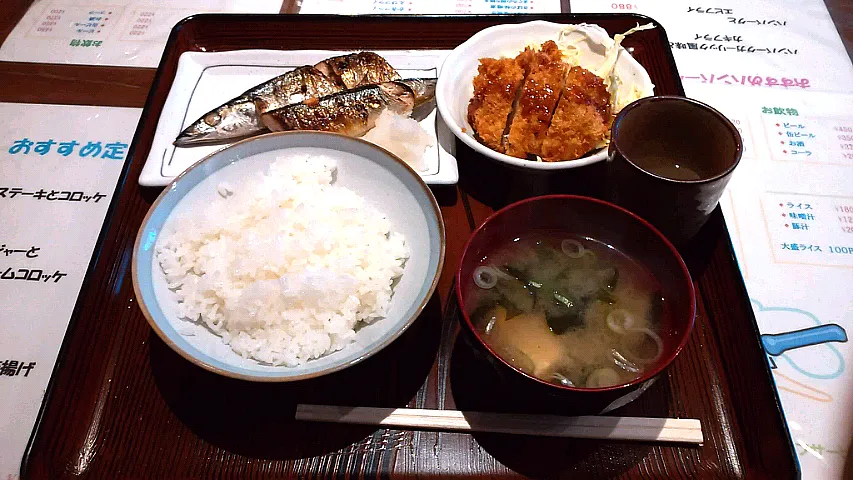 さんま塩焼きとチキンカツ定食  （ランチ）|さくらごぜんさん