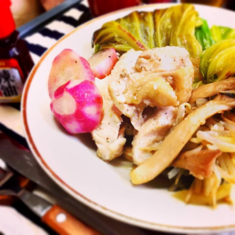 今日の休日トモコンダテは鶏肉の塩麹キャベツ蒸し🐔🍴💚|🇯🇵ともこちゃん。さん