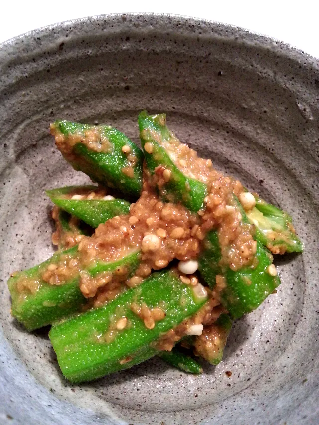 おくらの胡麻和え|ふりるさん