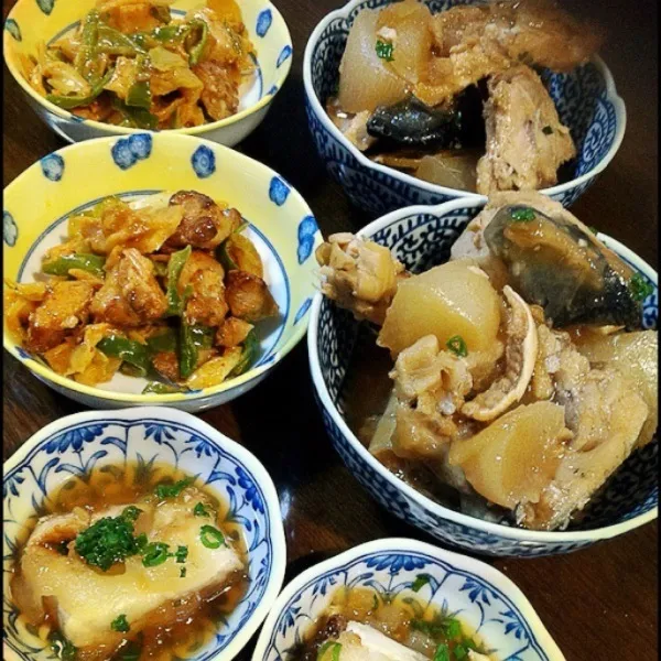 Snapdishの料理写真:ぶり大根、揚げ出し豆腐、鶏と野菜のキムチオイマヨ炒め(^^)♡|♡♡ai♡♡さん