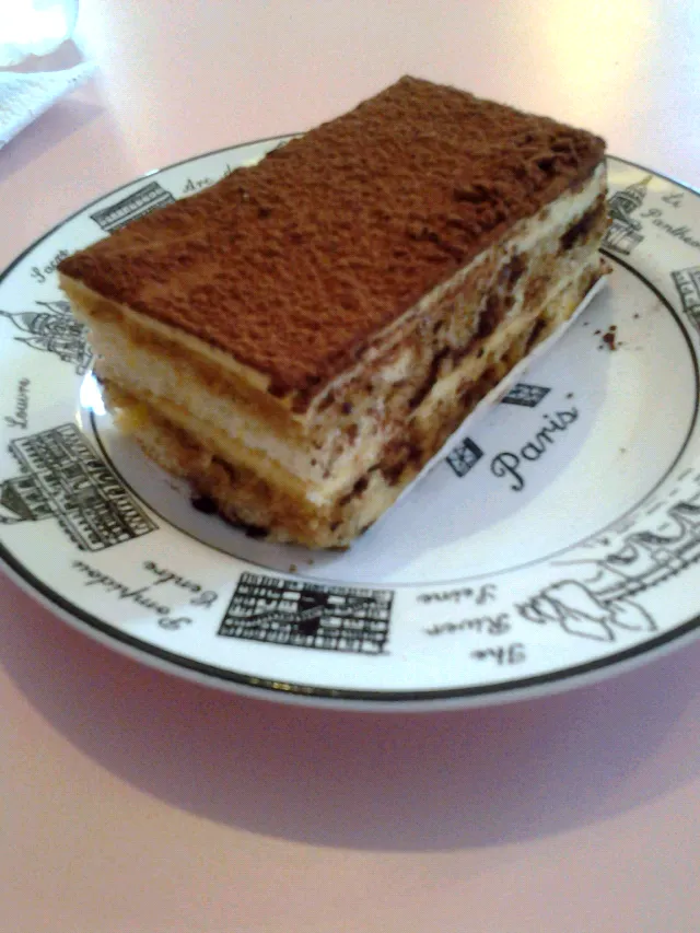 tiramisu cake|tasya adistyaさん