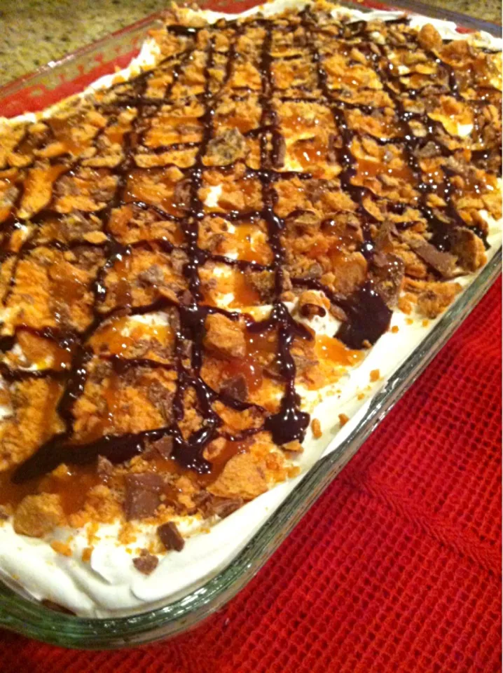 Butterfinger Cake|Phoebe Dukasさん