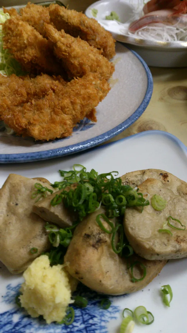 【沼津港 むすび屋】焼き黒はんぺん|うめロクさん