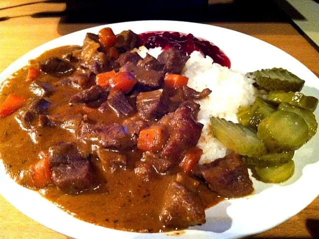 Stew made of deer saddle with rice and pickles|Tobbeさん