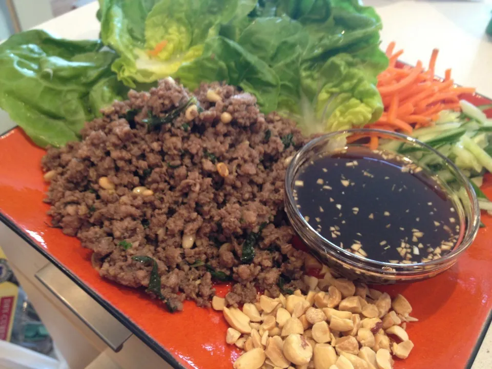 Spiced pork in lettuce cups|Cari Gennarelliさん