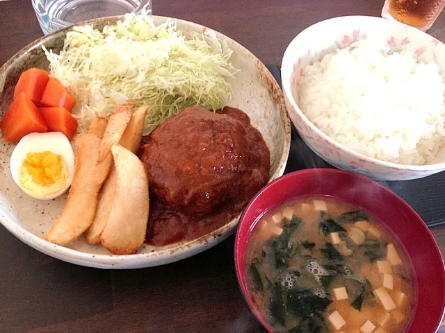 多雅 煮込みハンバーグ定食|ponnaoさん