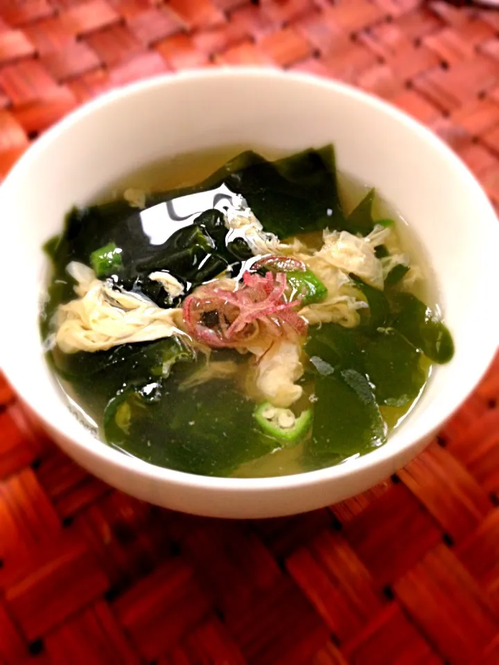 Snapdishの料理写真:soup of okra&wakame seaweed with beaten egg🌀ワカメとオクラのかき玉スープ|🌈Ami🍻さん