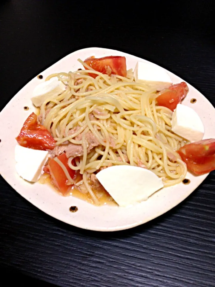 トマトとツナの冷たいパスタ|ちはるさん