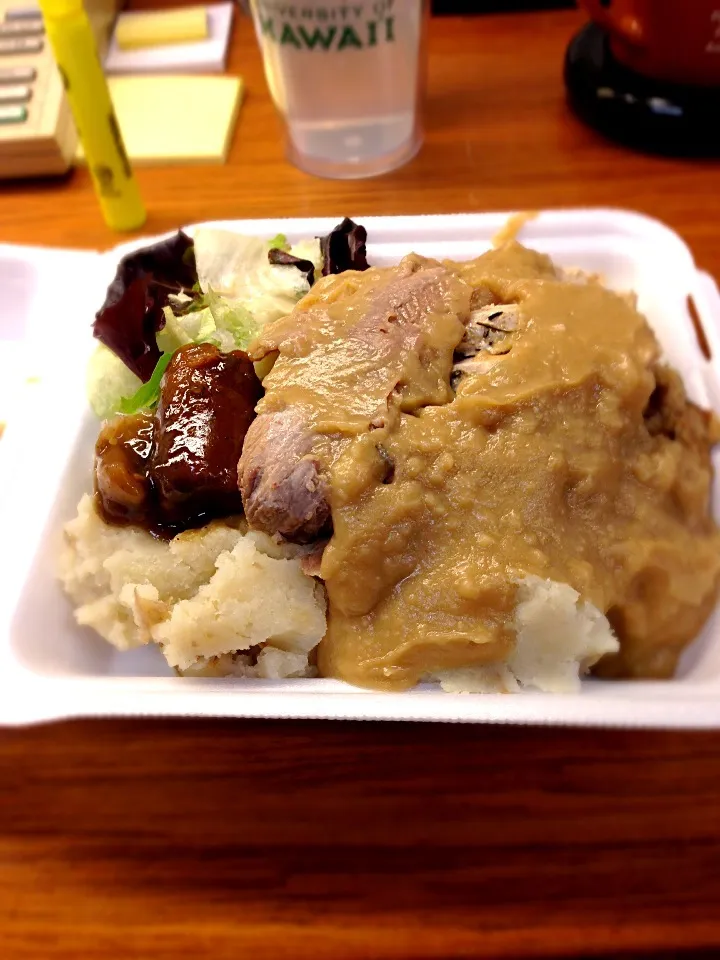 Snapdishの料理写真:Roast turkey plate|Leslie Gooさん