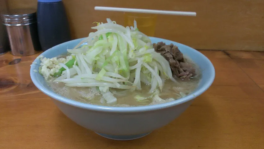 ラーメン二郎　新橋店　ニンニク|大脇さん