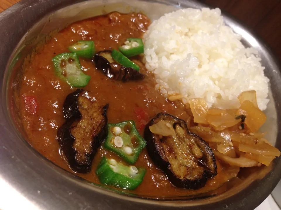 茄子とオクラの香味野菜カレー。和むわ〜。|たけうちさん