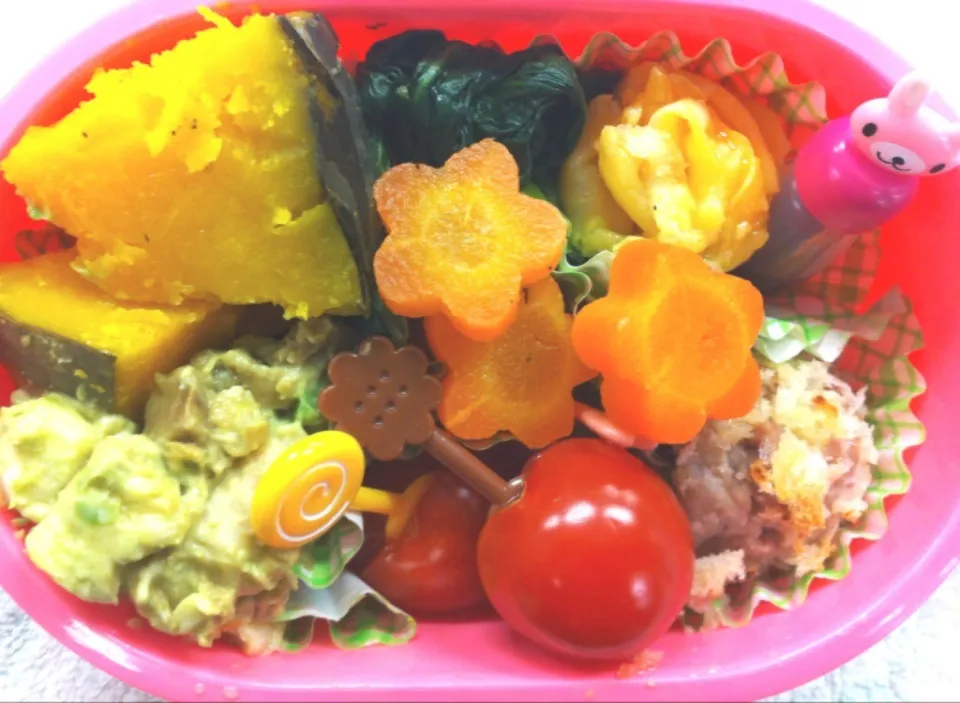 Snapdishの料理写真:花モチーフの今日のお弁当|hanaさん