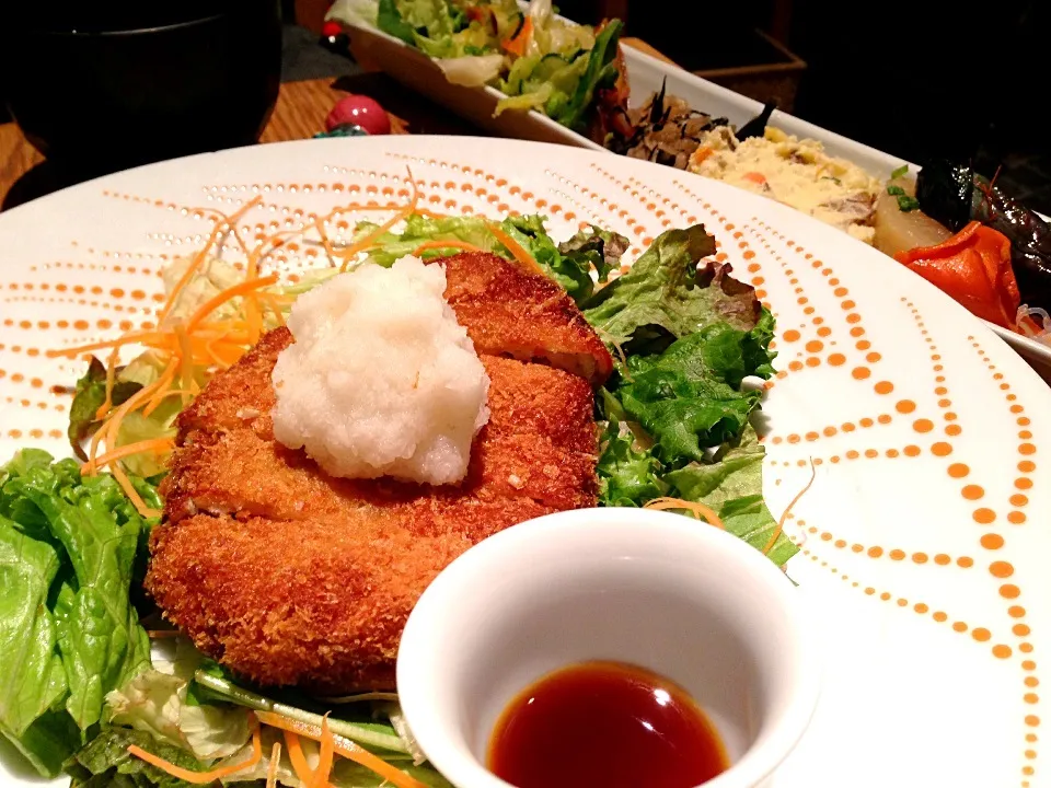 キャベツ入りメンチカツ定食|まりもさん