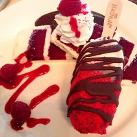 Snapdishの料理写真:Red velvet magnum|Christine Wijayaさん