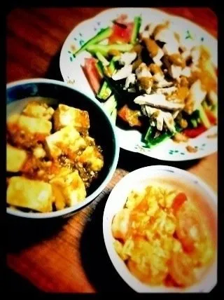 Snapdishの料理写真:麻婆丼＊棒棒鶏＊ふわとろ卵海老チリ|ゆきリんさん