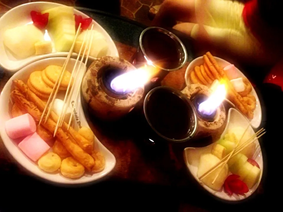 Chocolate fondue|evi yapiraさん