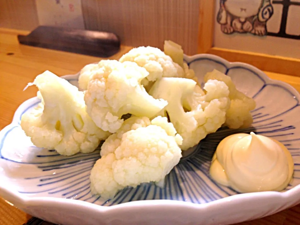 Boiled cauliflower with mayonnaise|do dyuさん