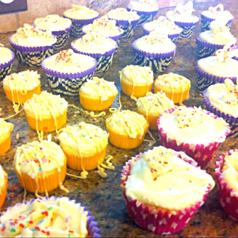 White chocolate cupcakes|virginia frasseさん