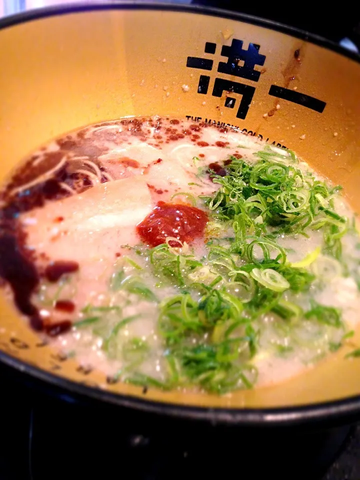 Snapdishの料理写真:かさねネギネギとんこつラーメン|あきらさん