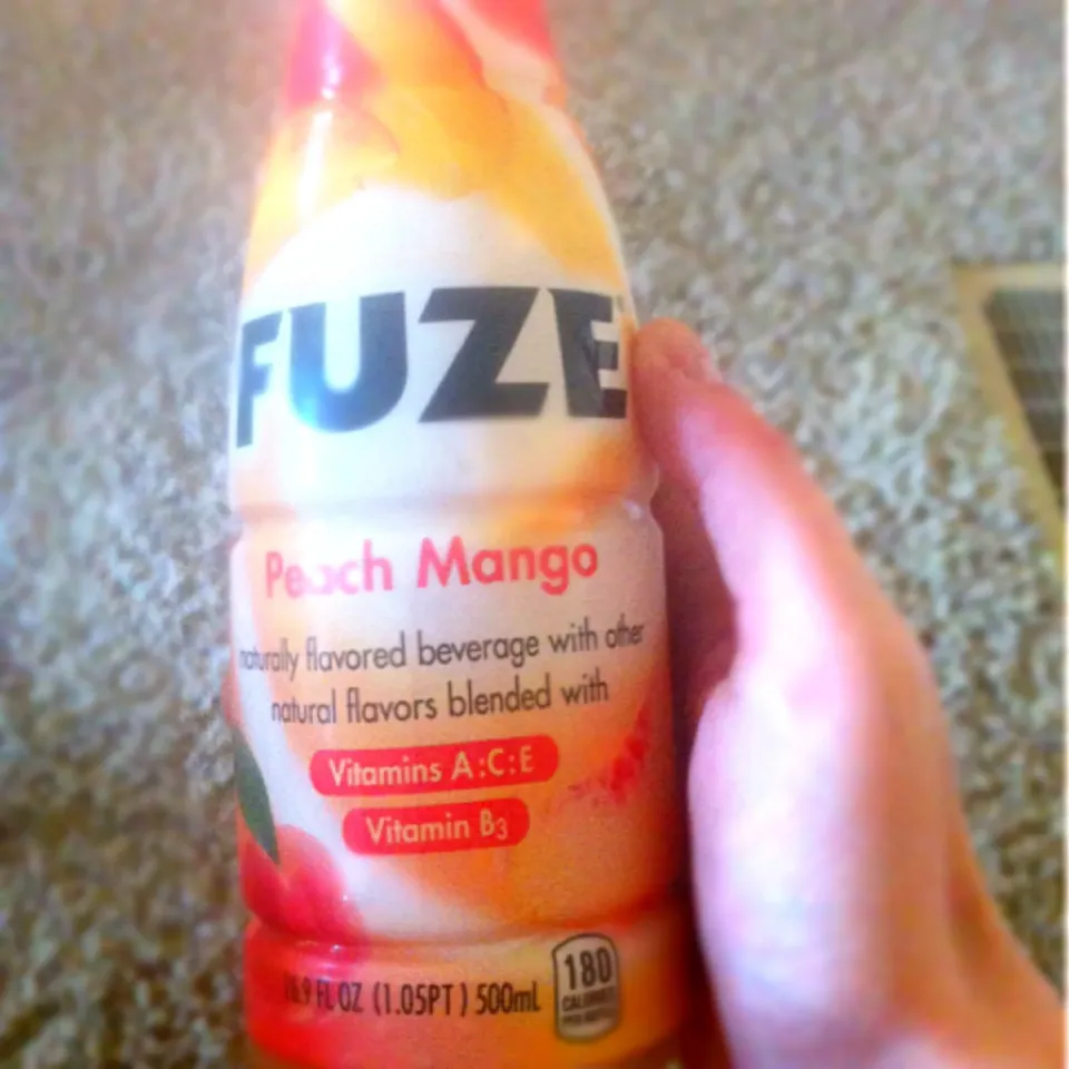 FUZE peach mango health drink.|hannahさん