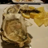 Snapdishの料理写真:fresh oyster|thelavenderleeさん