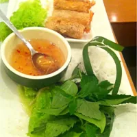 Snapdishの料理写真:Cambodian spring roll|bouyamed123さん