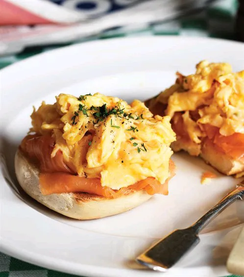 scrambled eggs and salmon|viviさん