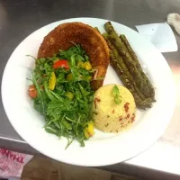 Curled white fish. Arugula salad. Sundried tomato basil cous cous|Andrew Tobinさん