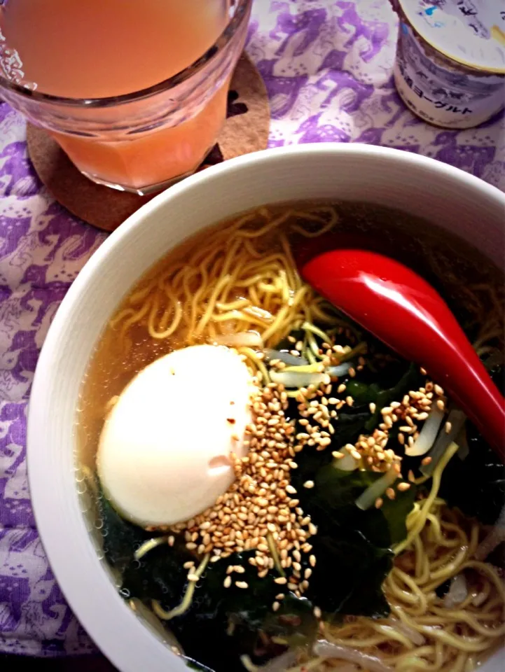 函館「ラッキーピエロ」の袋麺。|霧雨さん