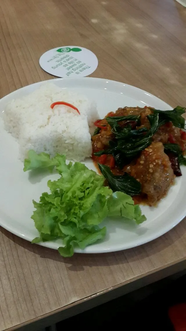 Spicy Sauce on Fried Filet of Grouper|Ten Voon Tengさん