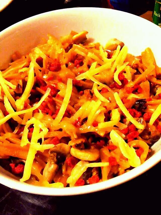 Snapdishの料理写真:Pasta premium pork & Champion mushroom top cheese.|Pridtee Suttabusayaさん