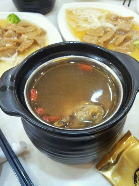 宁神补气汤 （ chicken soup to help regain energy)|genさん