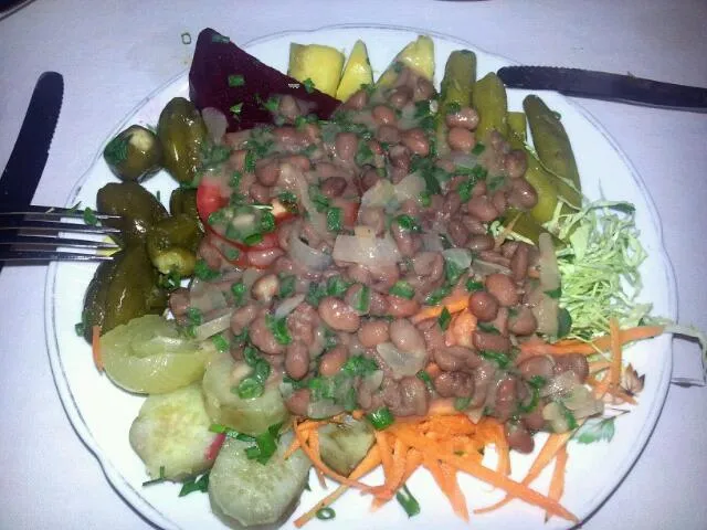 Lots of veggies with beans...|Marcos Martinsさん